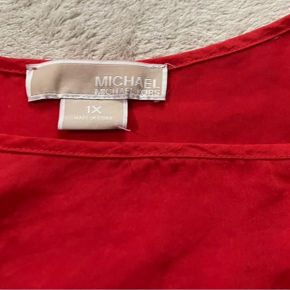 Michael Kors Red Satin Silky Blouse size 1X - Picture 4 of 8